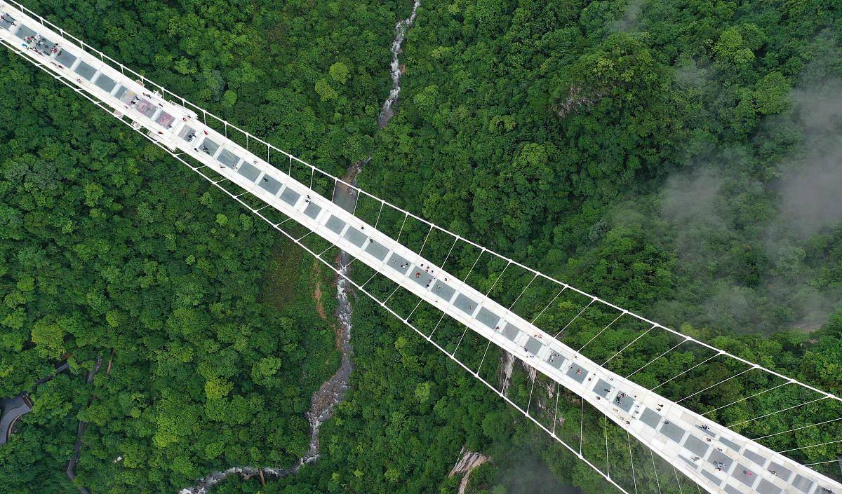 宁波象山上周玻璃桥:刺激与美景的完美结合