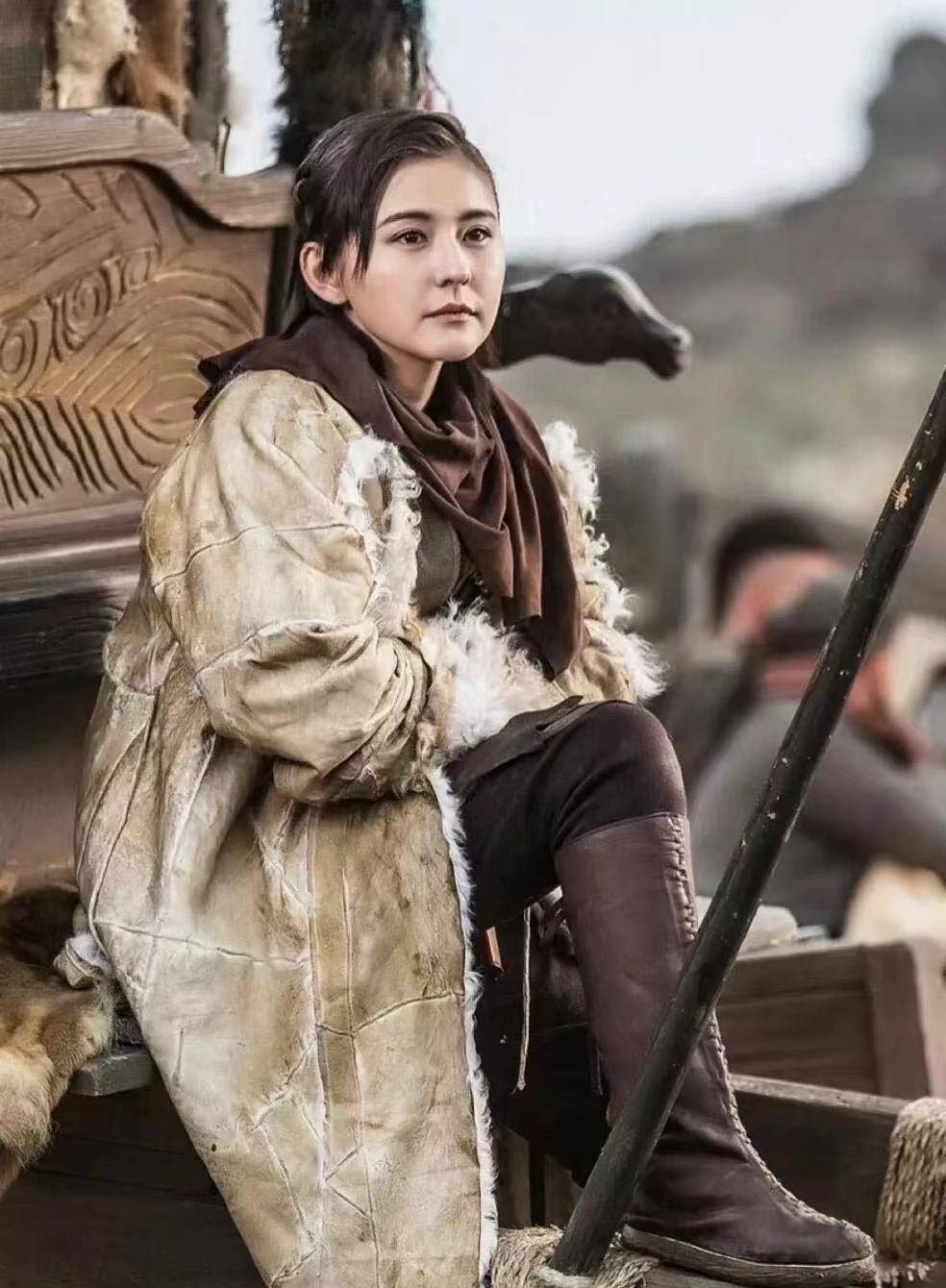 水花姐热依扎:出道11年,从小透明变大女主,孩子生父是谁不重要_女儿