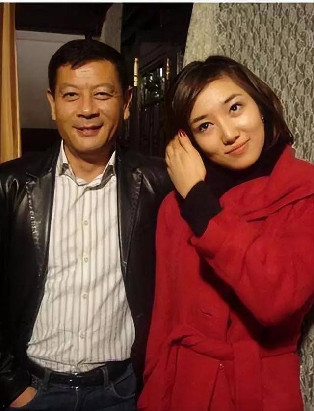 20年不吃米饭,和亲哥不婚不育相伴终生