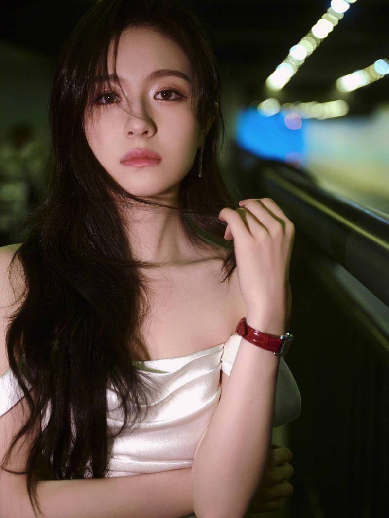 夜晚的绚丽,仙女和李兰迪散发着迷人的魅力!_生活_照片_白色