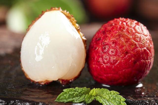 74岁老人, 5个子女轮流养老5个月后,哭着要去养老院_李强_王芳_周旭