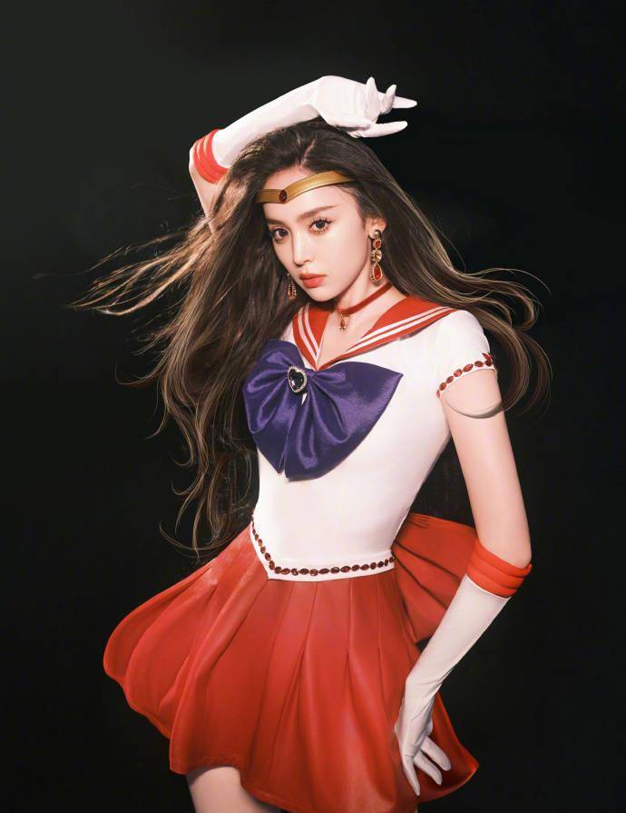 古力娜扎公开行程受期待,化身美少女战士性感妩媚,超高颜值惹人爱