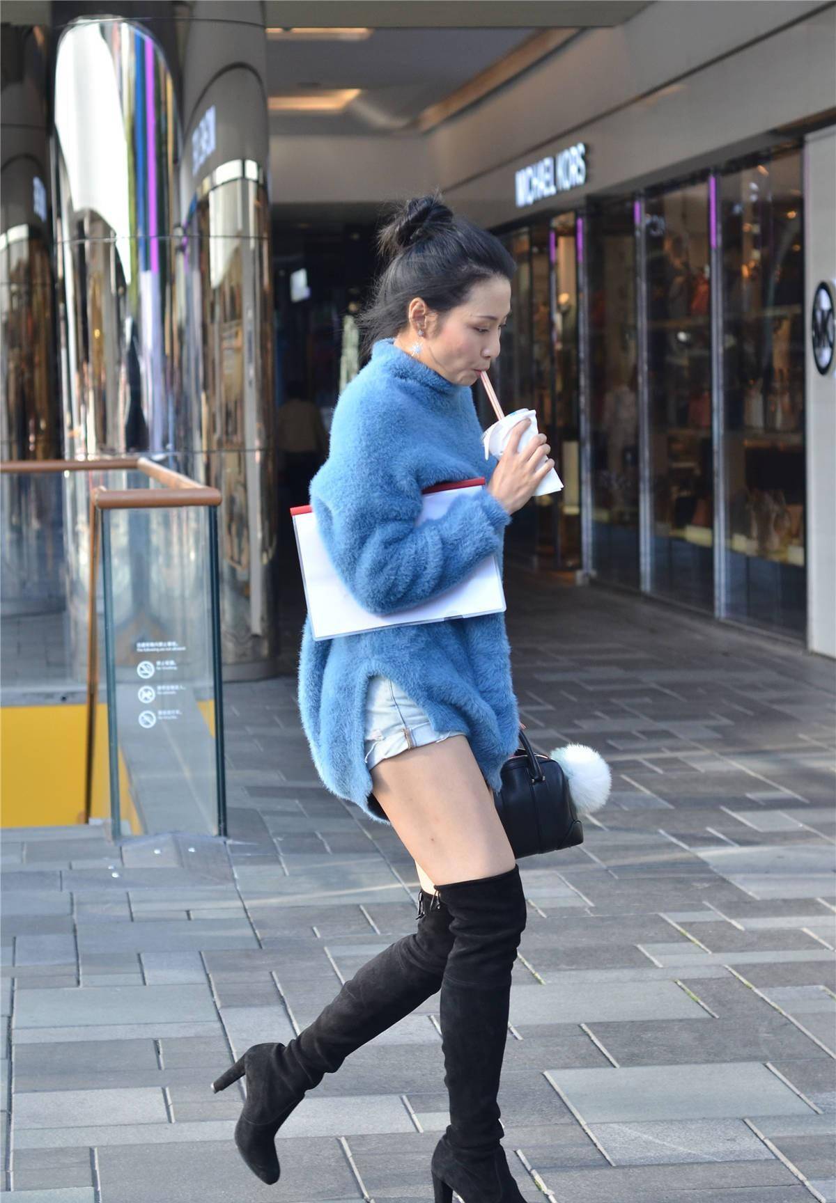 8cm厚黑色过膝靴,麂皮材质,搭配短裤超好看