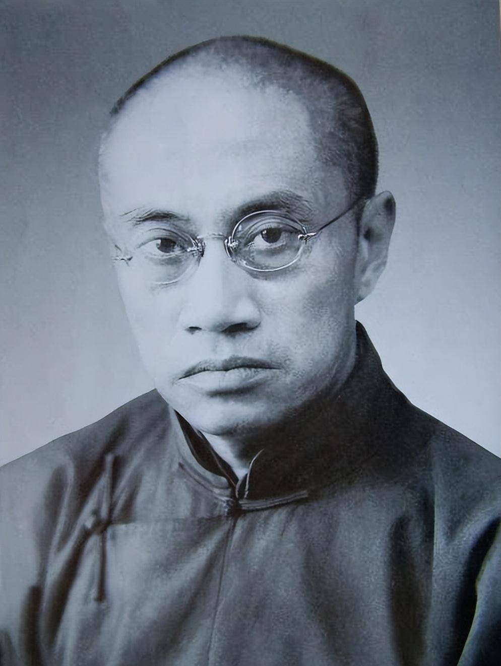 1950年梁漱溟邀他进京任职,他走到半路想到自己的身份,连夜南逃_胡兰