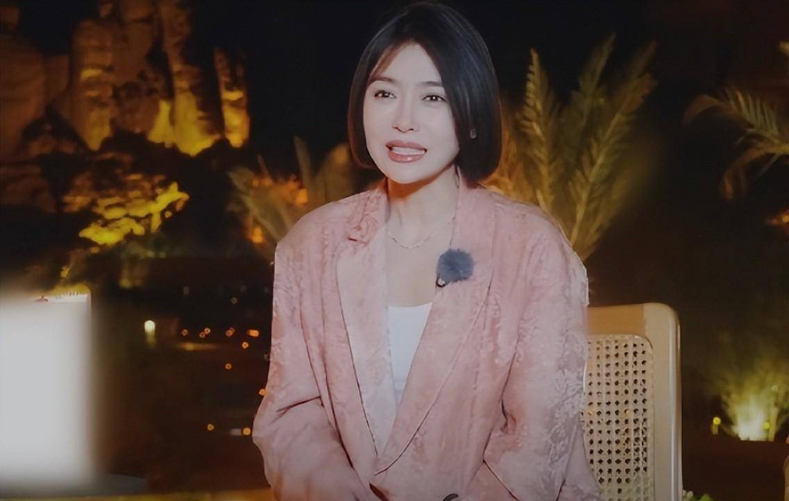 你和“素颜女神”间的距离居然只有这二十几块钱？……_手机凤凰网, image size:1136x722