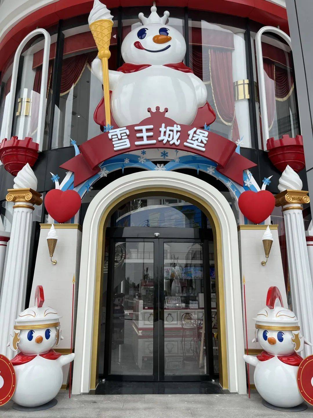 张红甫蜜雪冰城亚洲总部开业,成为成都奶茶行业的新