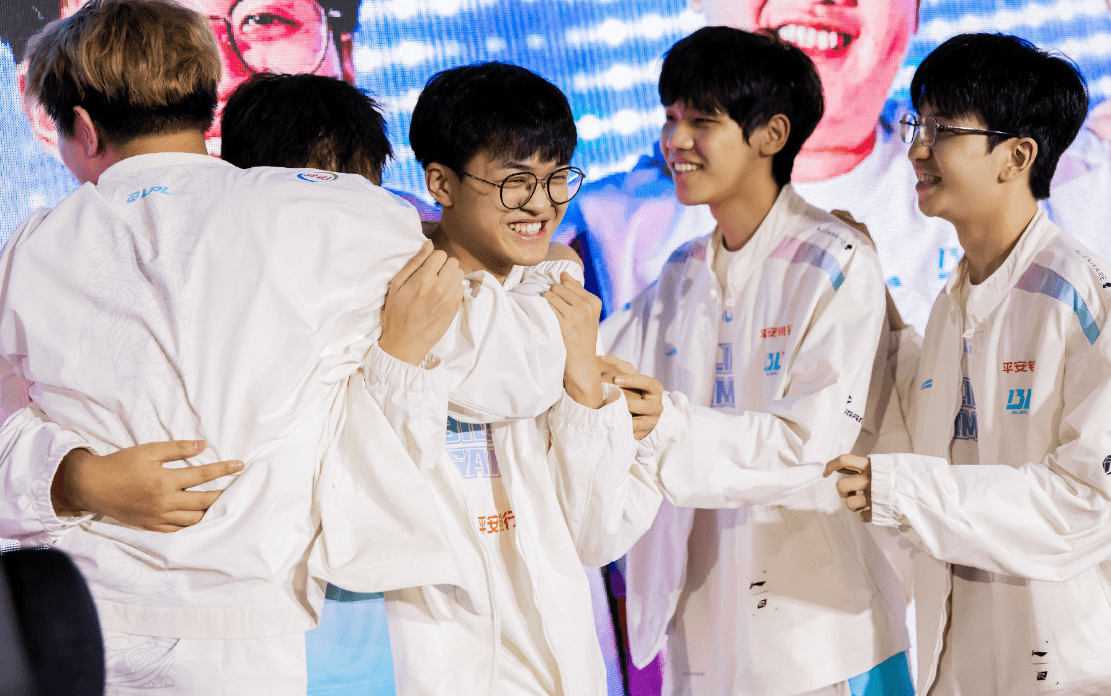 这一笑笑到s14_chovy_世界_决赛