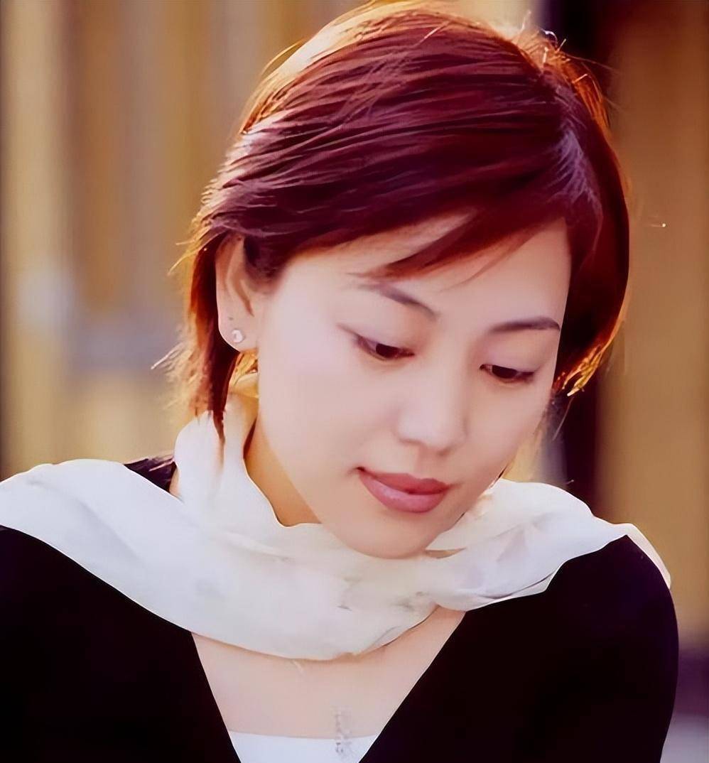 央视著名主持人劳春燕:和丈夫分居17年,怀孕7个月仍要上班_裘正义