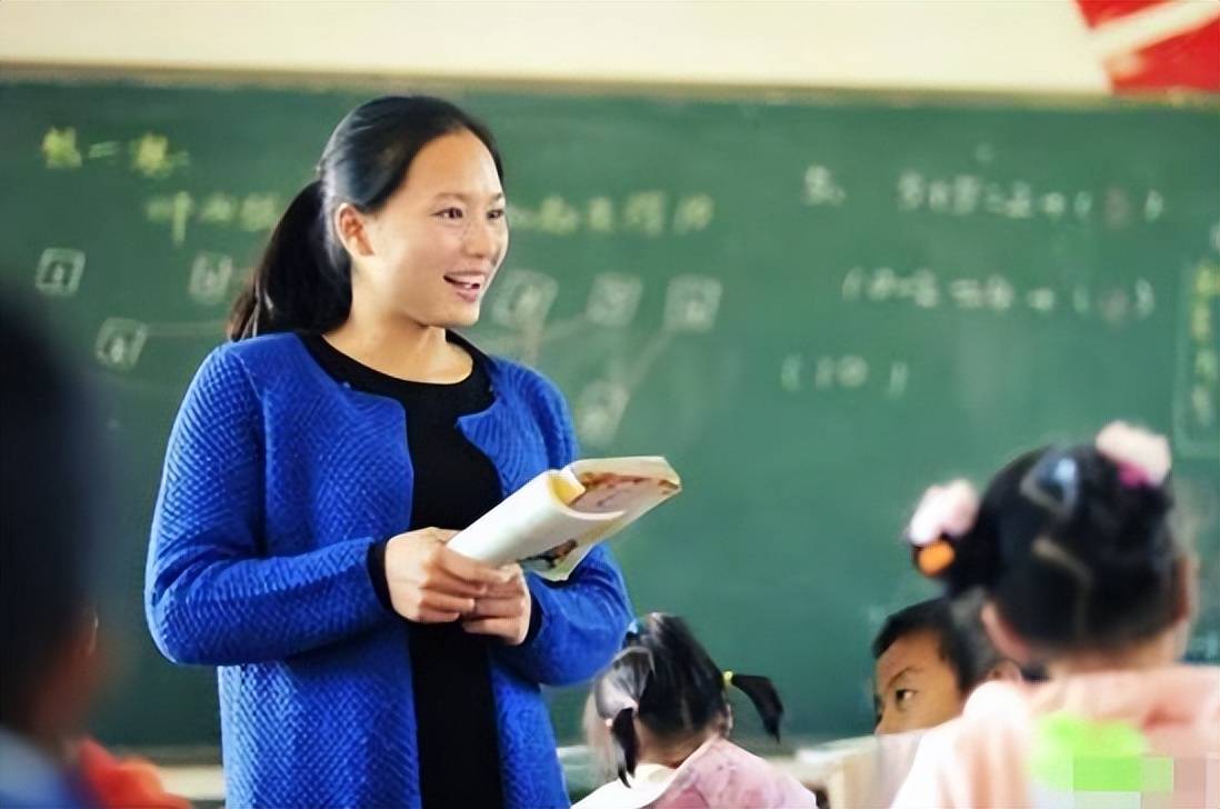 教师岗位出现新变化,4类教师或无法继续教书,预计2024年实行_家长