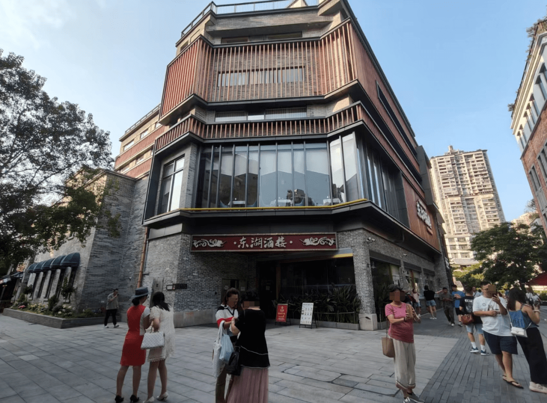 在这里呆了一天,终于明白年轻人不爱逛商场的原因_东山口_小区_店铺