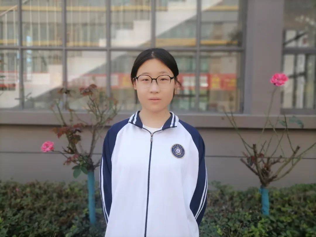 南阳市六全高中【六全最美学生第47期】如水流年须珍惜,莫教误了少年