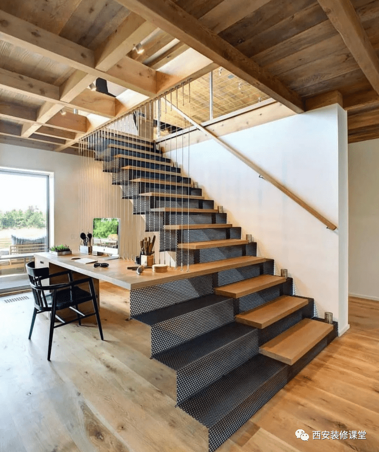 楼梯下成就书房,在家办公也愉悦_书桌_空间_布局