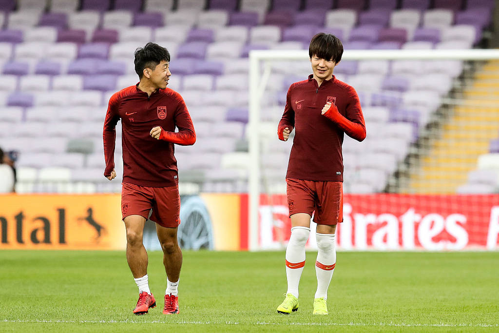 34岁国脚朴成退役!