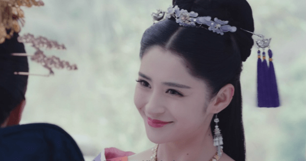 周杰伦电影女主曝近况,曾胖到135斤,现在瘦出尖下巴判若两人_李心艾