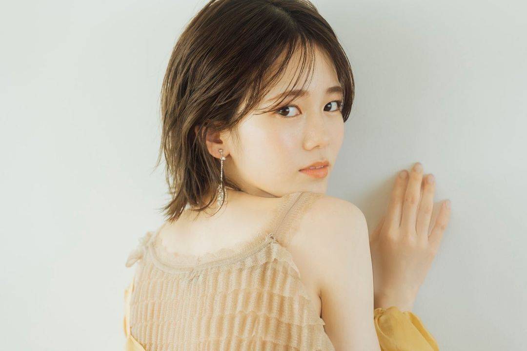 兵库女孩《川口葵》性感可爱又亲切的邻家气质!_经历_多变的_写真