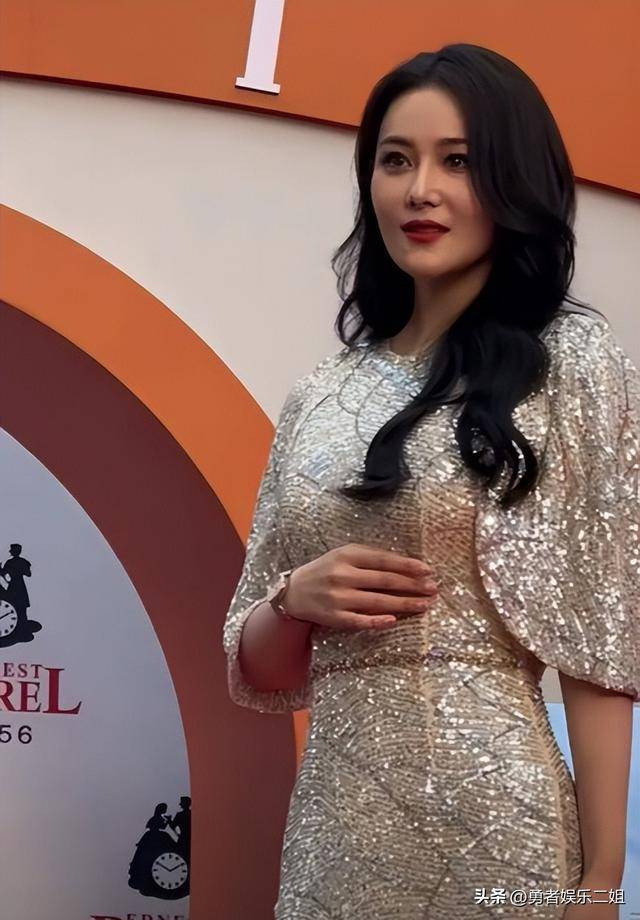 期待张馨予继续展现自己的魅力和实力,为观众带来更多优秀的作品.