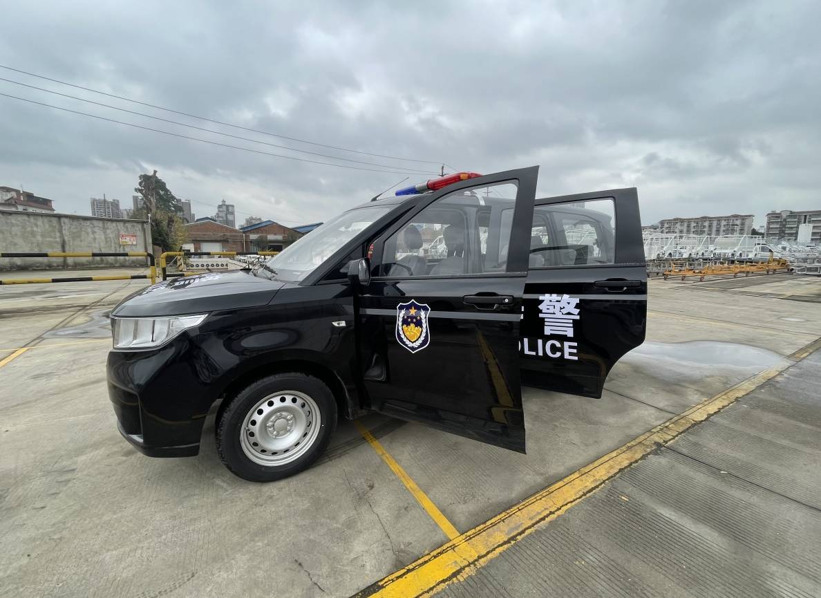 林立五菱宏光公务用车 plus:专为警务需求而生_搜狐汽车_搜狐网