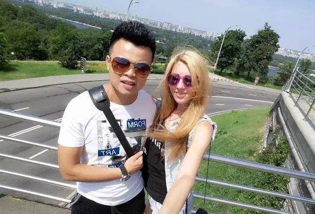 河南农村小伙娶乌克兰美女模特,婆媳矛盾不断,现状如何_阿廖娜_陈宣宣