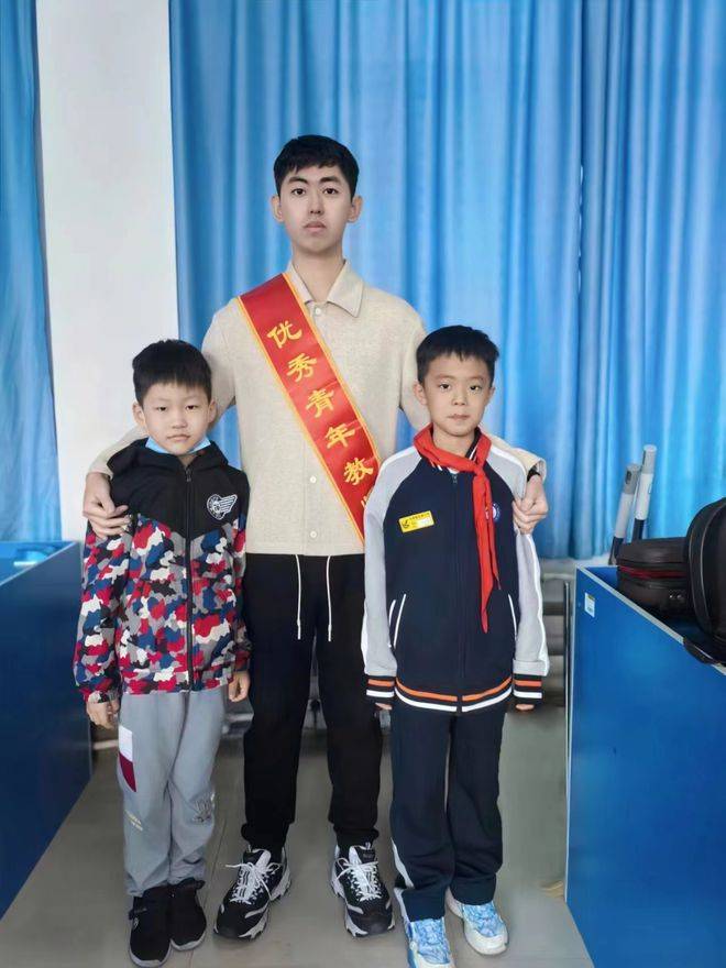 闫震写真合集_齐齐哈尔_中国_毕业