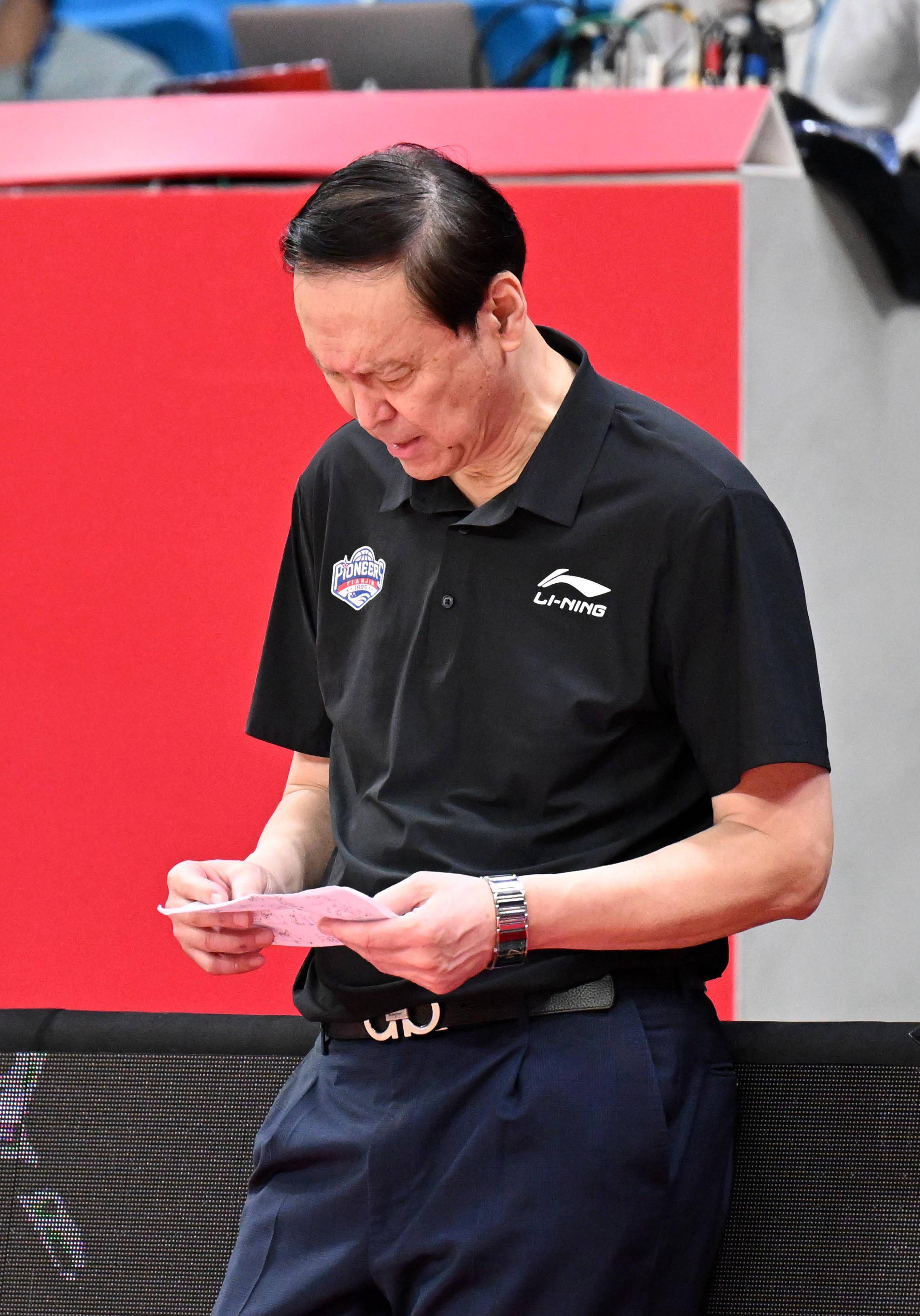 cba新赛季下课第一人诞生,朱荣振或许要迎来春天_张德贵_机会_四川队