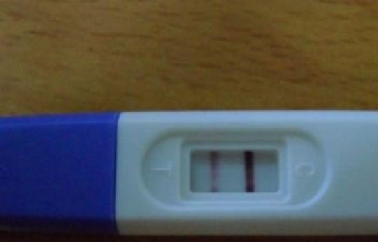 验孕棒"一深一浅",是怀上了吗?可能会有这3个"情况"_检测_女人_时候