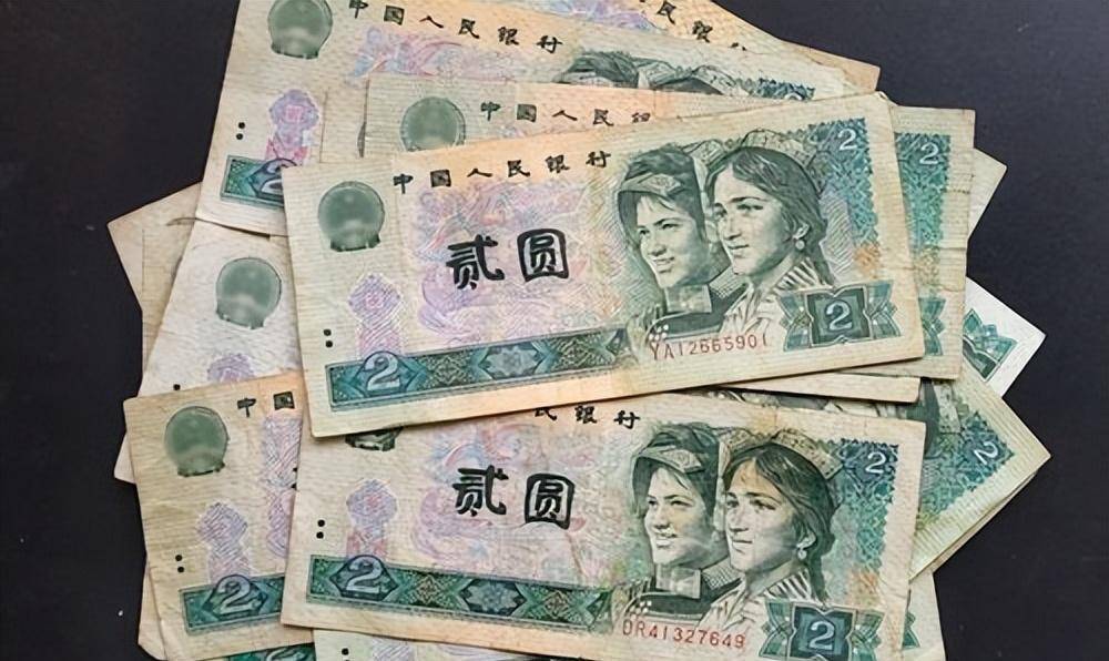 石奶引:16岁因太美被印在人民币上,49岁时方知头像是自己_画像_男子