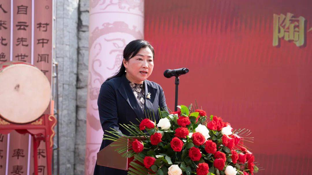 她表示,彭泽县不仅有着丰富的酿酒文化,还有着美丽的自然风光和独特的