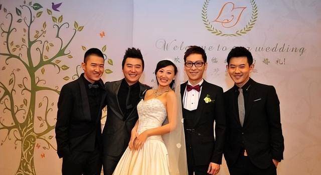 何炅导演的电影《栀子花开》就是彭宇担任策划与制片人的.