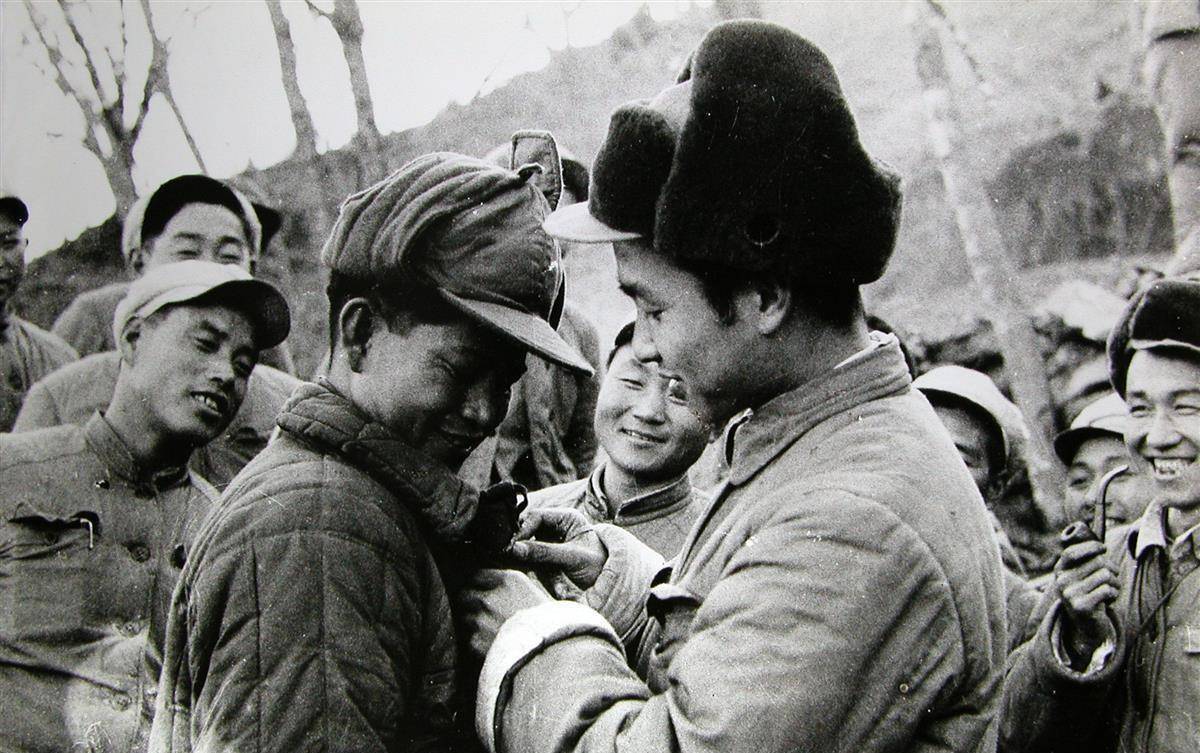 横城反击战,邓岳师长从正面插入断敌退路,美军赞叹战术真高明_敌人