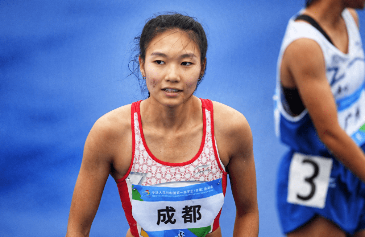 中国田径18岁女飞人横空出世:李雪梅接班人来了?_刘英兰_女子_成绩