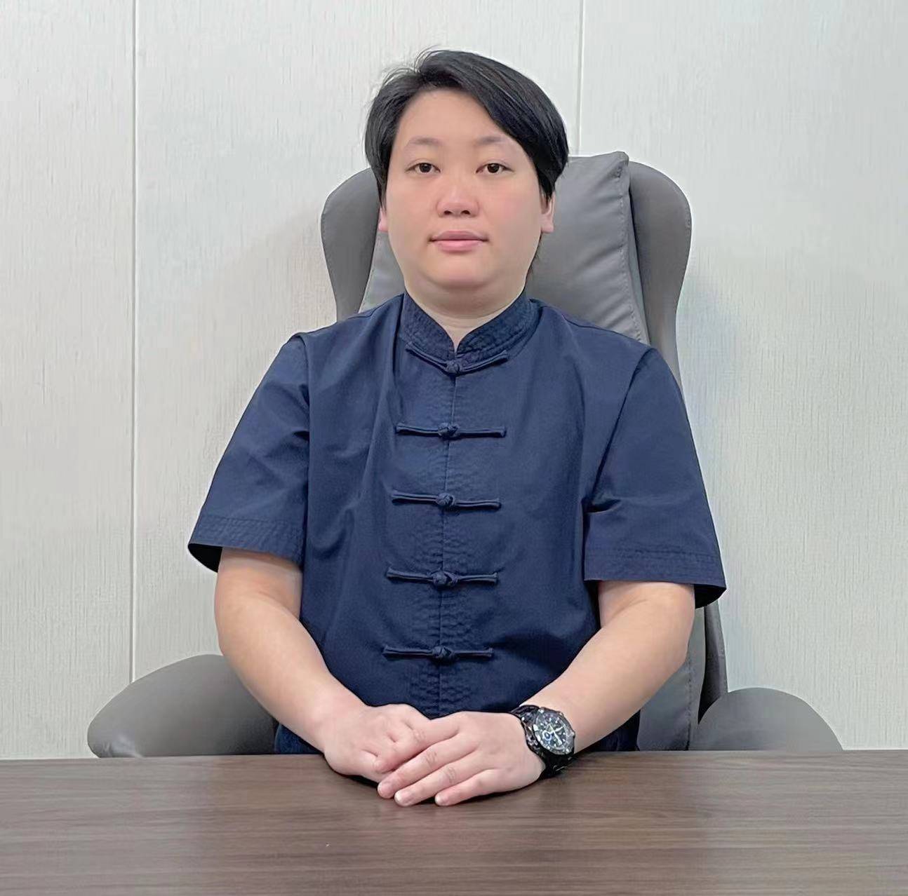 陈烨(本烨)老师受聘为香港国学发展研究院客座教授_文化_女士_方面