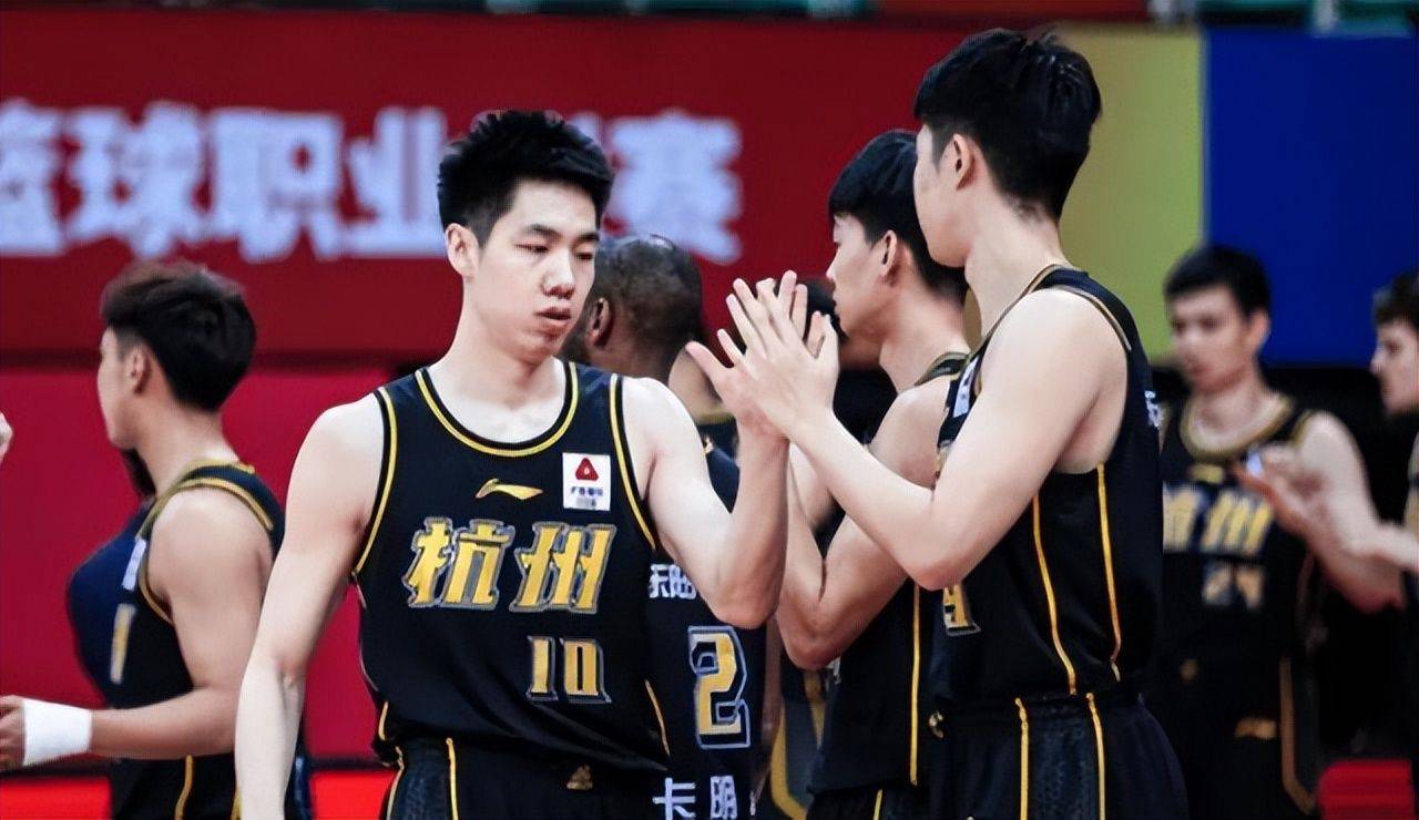 浙江广厦逆转吉林,仅4名球员表现合格,两外援表现糟糕_广厦队_比赛
