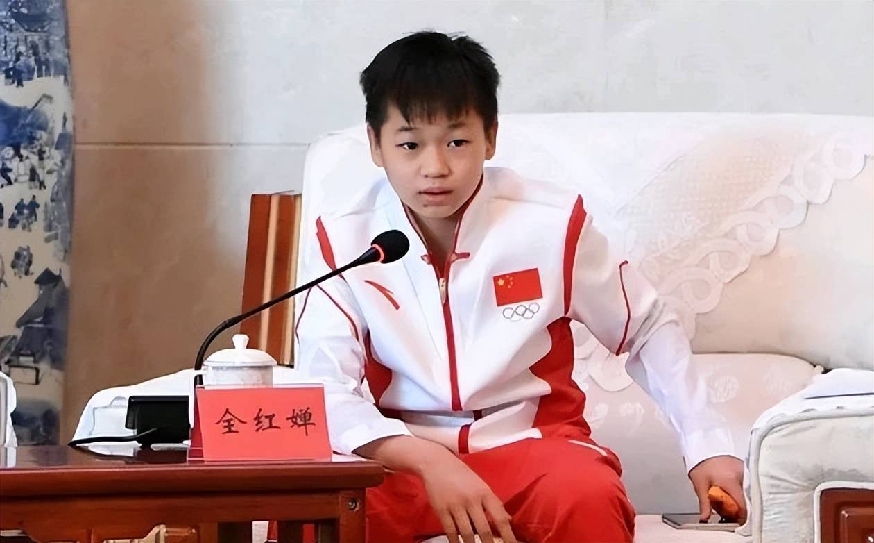 同门师姐是吴敏霞,知名教练点评全红婵_中国跳水队_网友_体育
