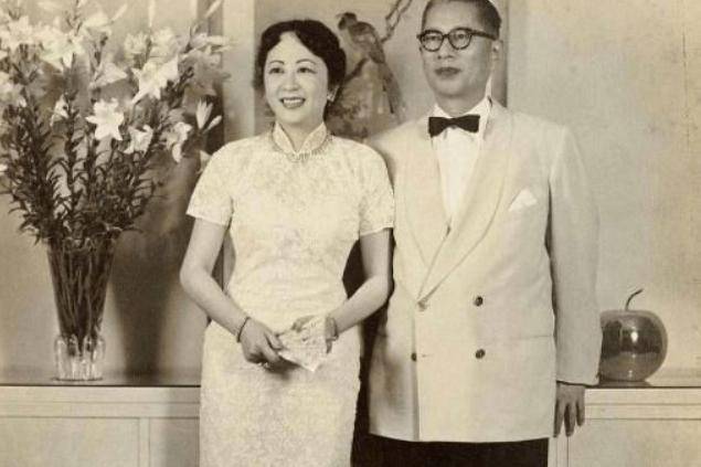 23岁孔令侃,娶母亲40岁的闺蜜为妻子,一生无子嗣,他说:不后悔.