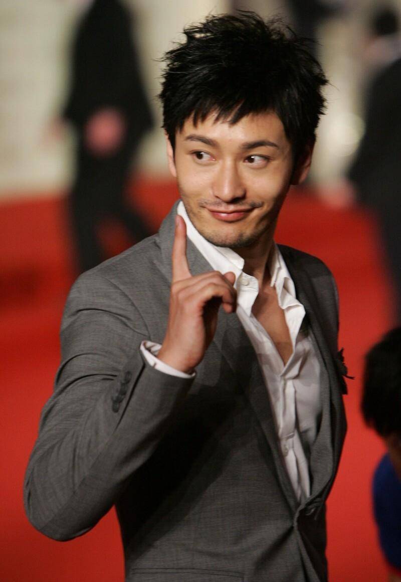 黄晓明的成长史:从"不开窍"的少年到商界"大佬"_认可_演技_演艺