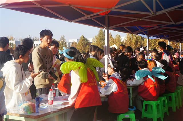 33万爱心步数 年轻就要rainbow run_青春_彩虹_色彩