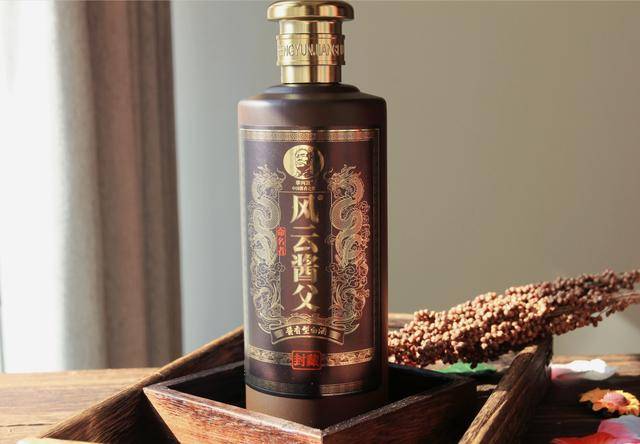 同时,为了保证基酒的品质,李老还专门对酒体进行了5年窖藏之后才实行