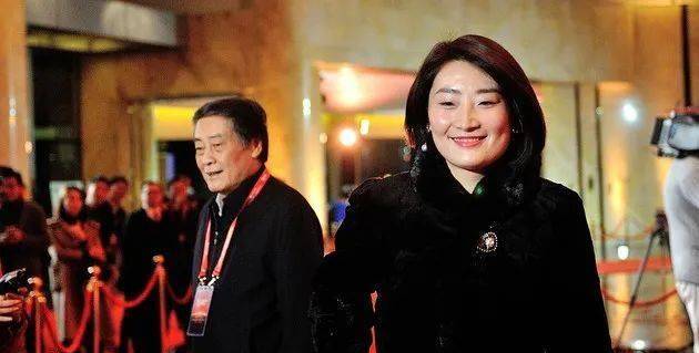 原创6741岁宗馥莉发胖显老,拒绝与王思聪联姻后,遭三个男人疯狂追求