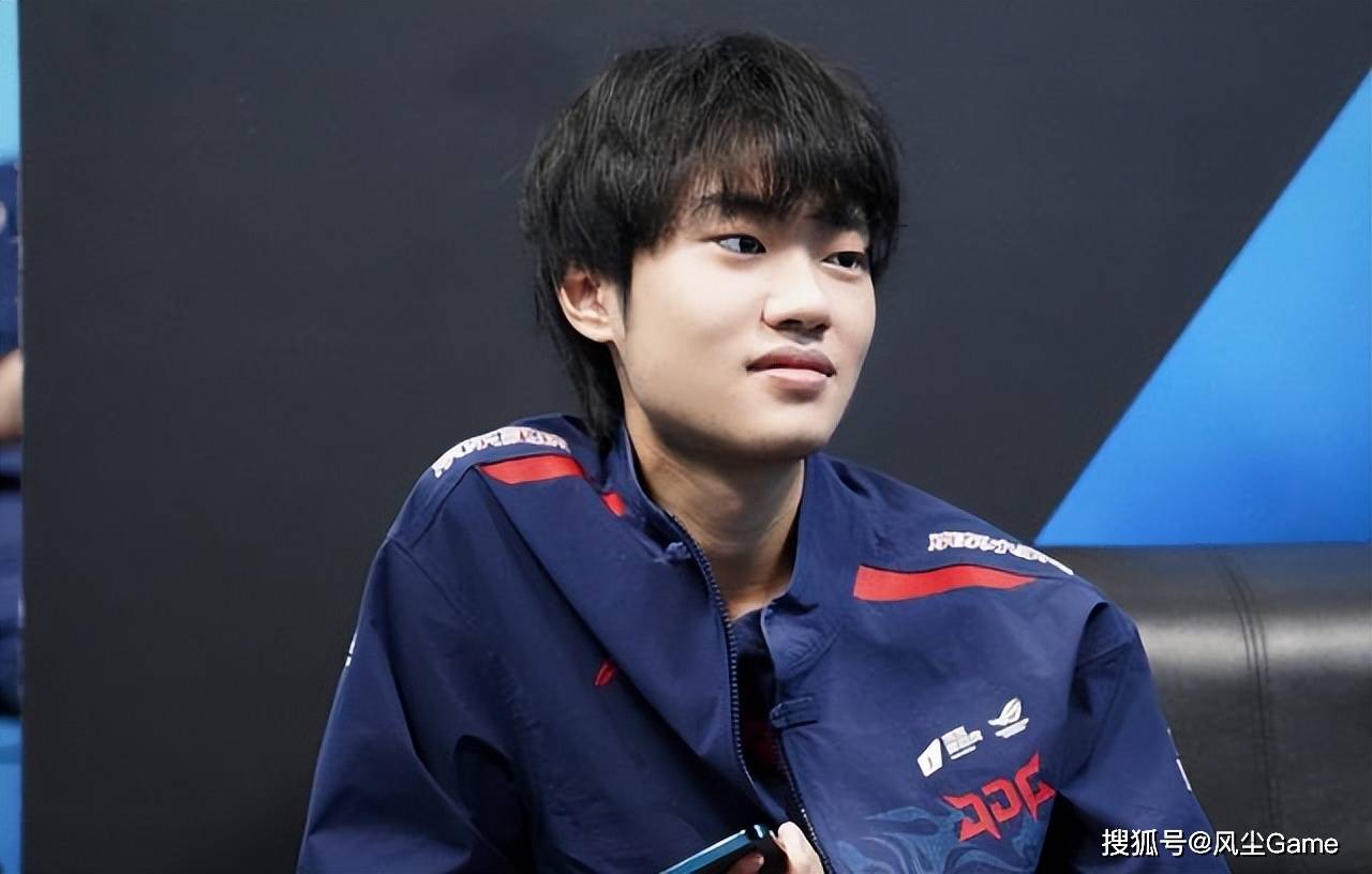 比赛_选手_小伞