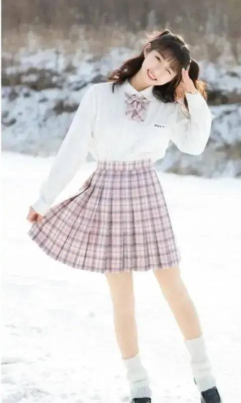 品味不可复制的美丽,回归迷人身姿,轻盈自信优雅,唯美治愈的jk装_衣服