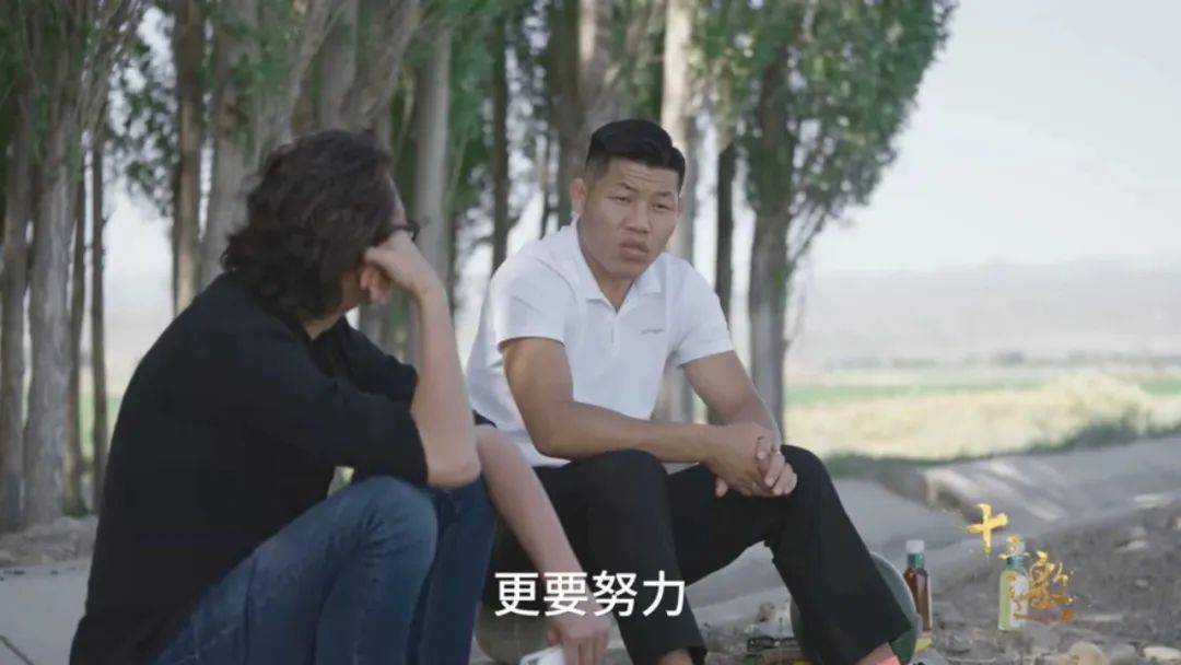 在《我可以47》,李景亮走出八角笼_进行_铁索_世界