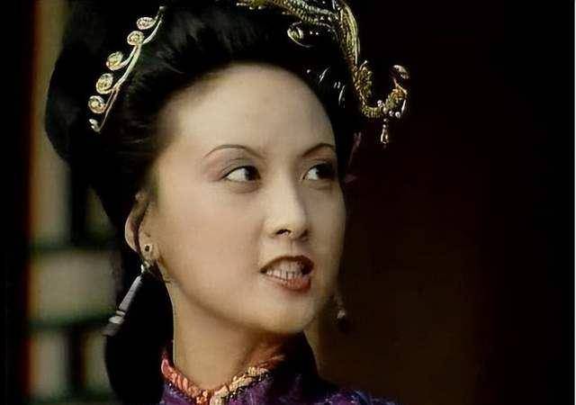 87《红楼梦》十位女演员的"铜钱头", 最美的是张静林,目若秋水_郭霄珍