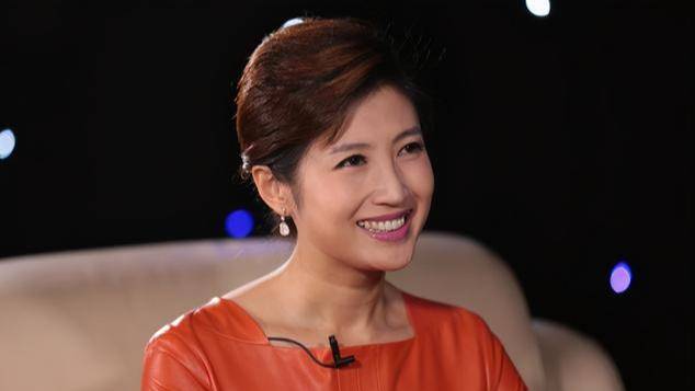 曾与郭德纲传绯闻,40岁再嫁"电视国脸",春妮有什么底气?