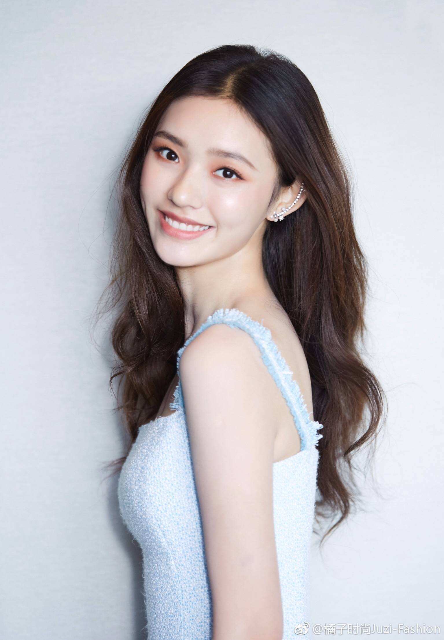 脸部浮肿,网友感叹:太狠了_明星_林允全_方式