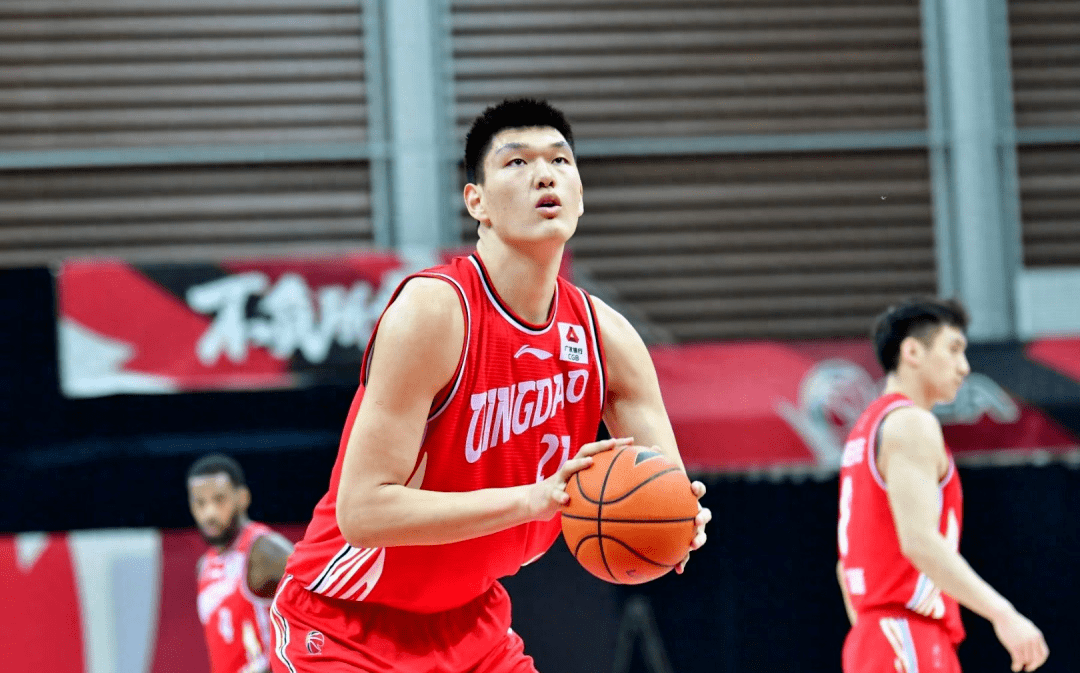 广东男篮酝酿重磅交易,拒绝交易胡明轩徐杰67_刘传兴_周琦_1