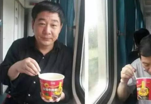 桶装面和袋装面**为什么相差那么多？网友：有什么区别吗？(图4)