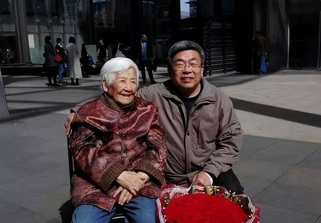 北大教授夫人陈司寇,96岁断食结束生命,生前留一句话引人深思_老人