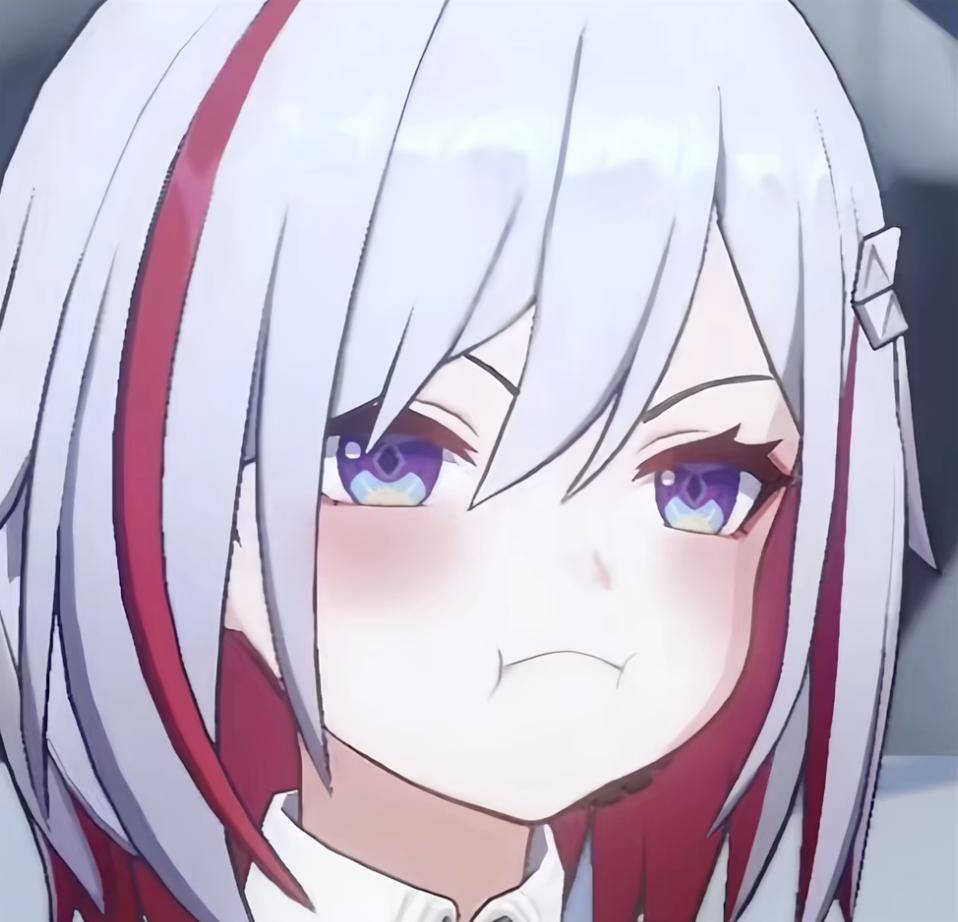 不少慕名而来的开拓者都迫不及待和她合影,四舍五入也算是跟托帕合影