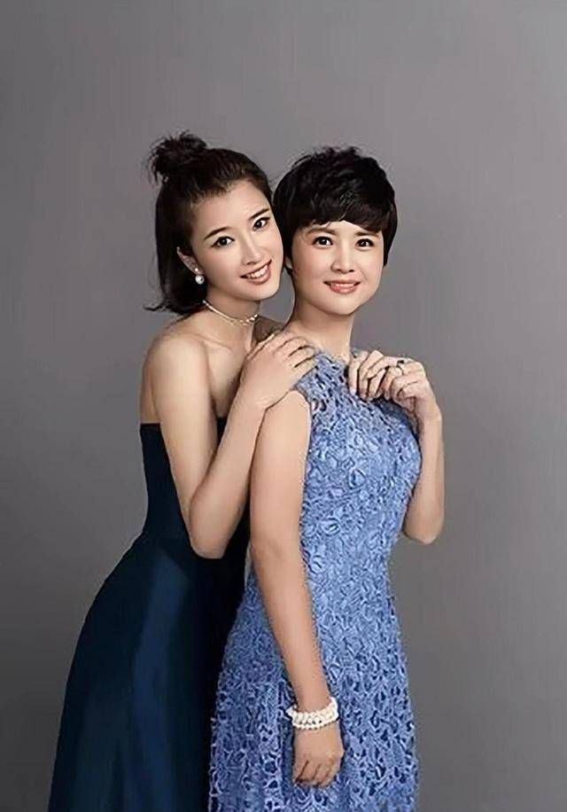 圈内有7对"母子",光鲜亮丽将悲伤抛在脑后, 3对妈妈单身_王丽云_车晓