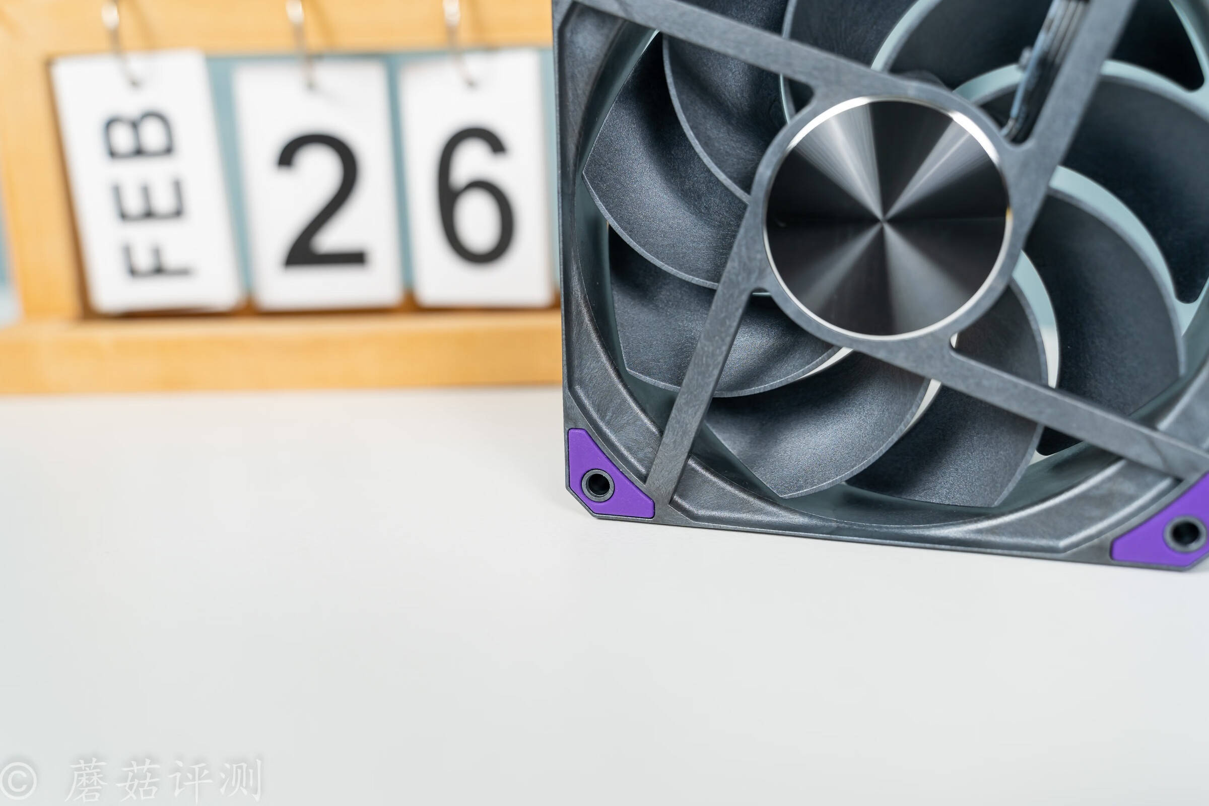 振华megacool巨风12cm机箱风扇 评测